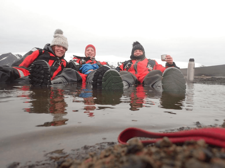 vikings in the bath.png